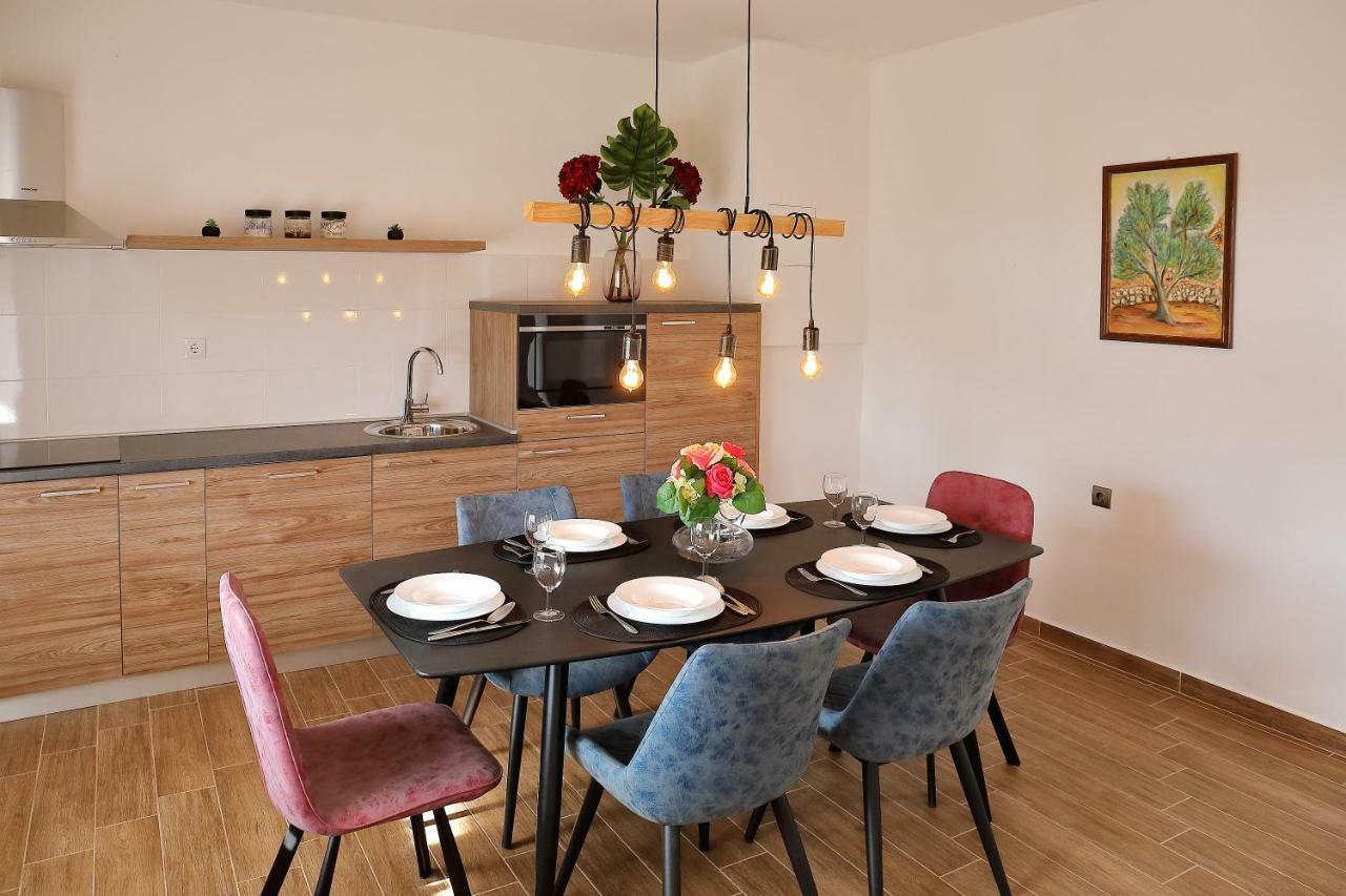 Sara Apartment Bibinje