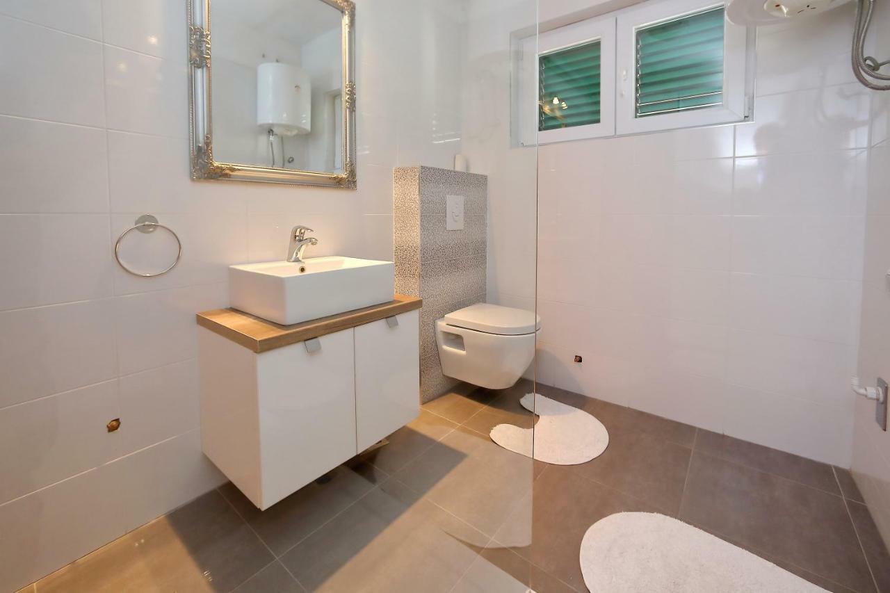 Sara Apartment